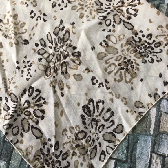 Spotted Print Semi Sheer Scarf - Picture 3 of 6